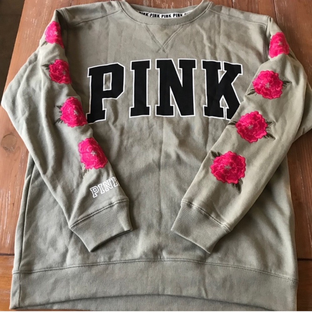 Vs pink flower crew